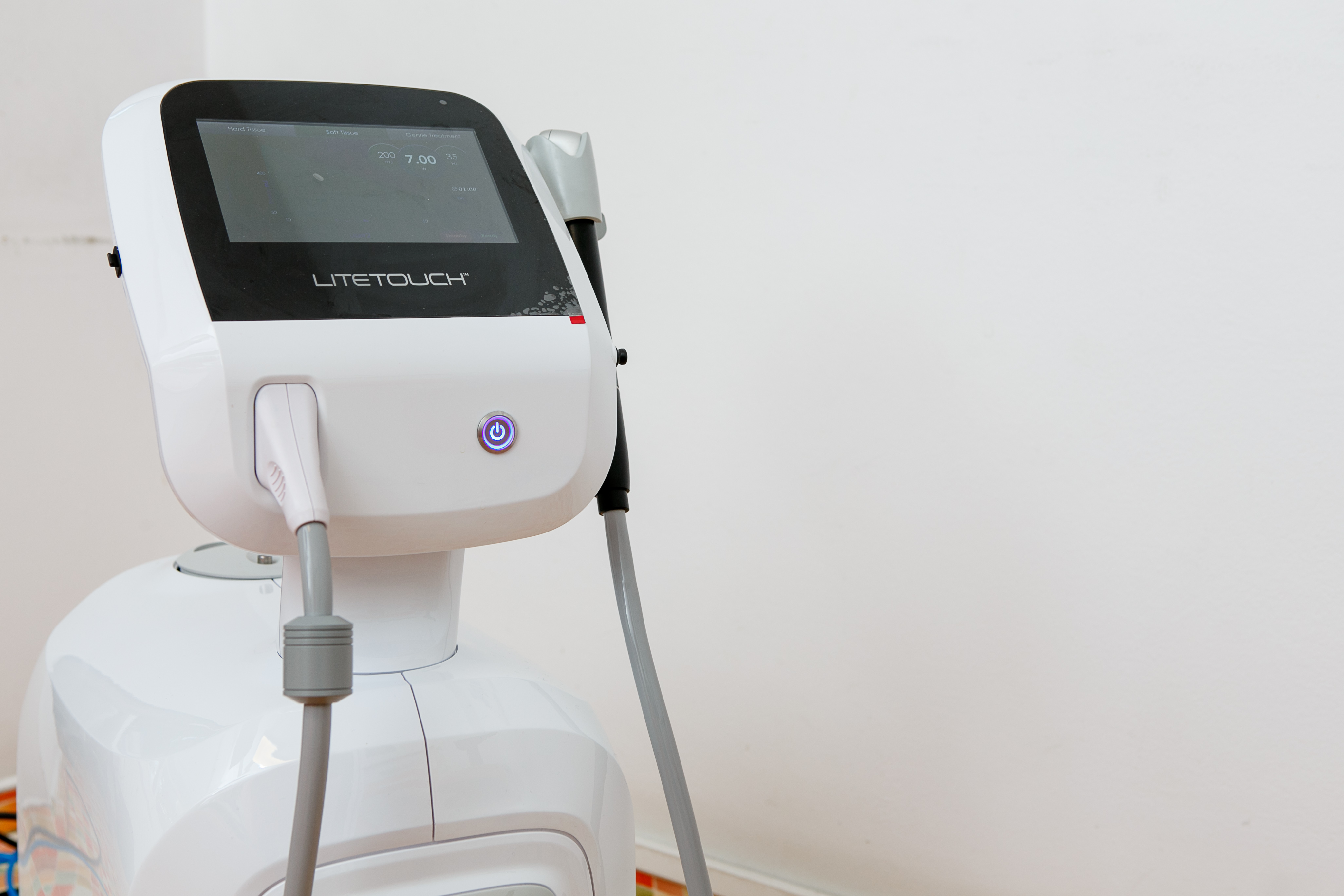 Procedură cu laser Er:YAG la Atelierul de Zâmbete